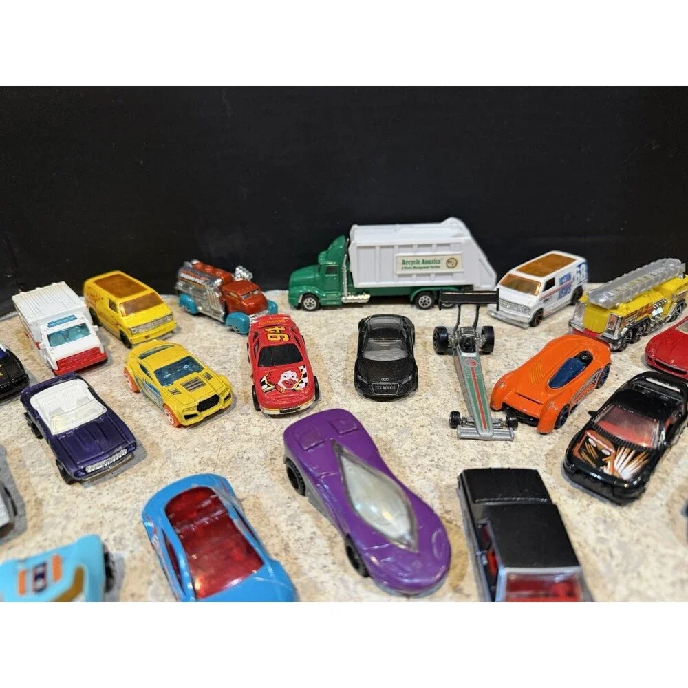 Lot of 39 Hot Wheels from the 90's and 2000's